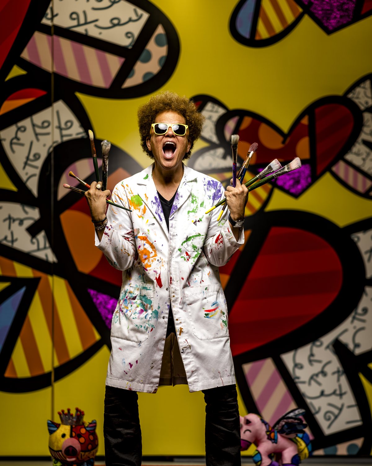 Romero Britto in the studio